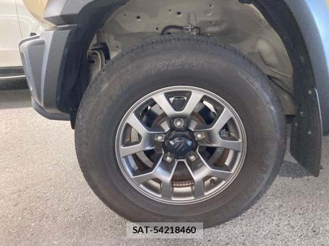 Suzuki JIMNY SIERRA 2023-12 8130834-7