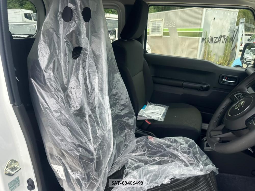 Suzuki JIMNY SIERRA 2026-05 7455147-11