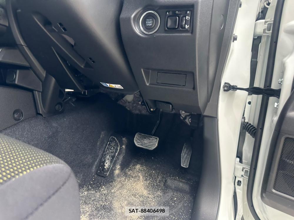 Suzuki JIMNY SIERRA 2026-05 7455147-12