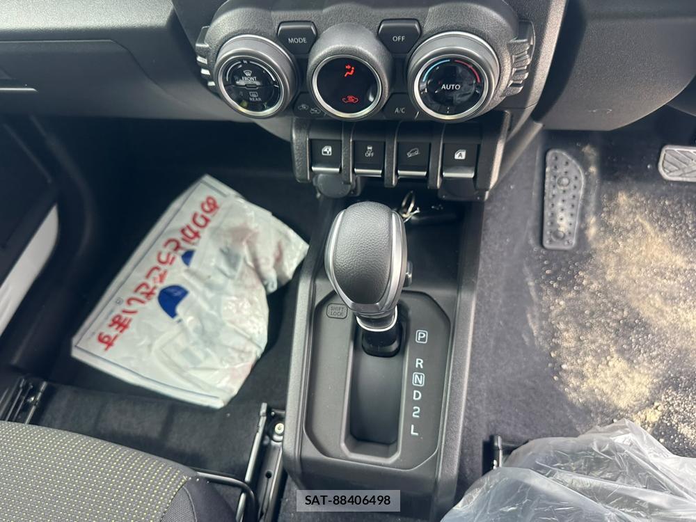 Suzuki JIMNY SIERRA 2026-05 7455147-15