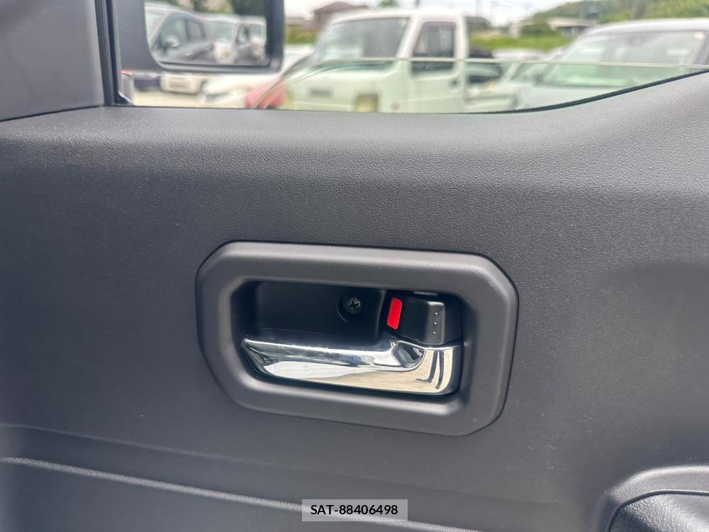 Suzuki JIMNY SIERRA 2026-05 7455147-18