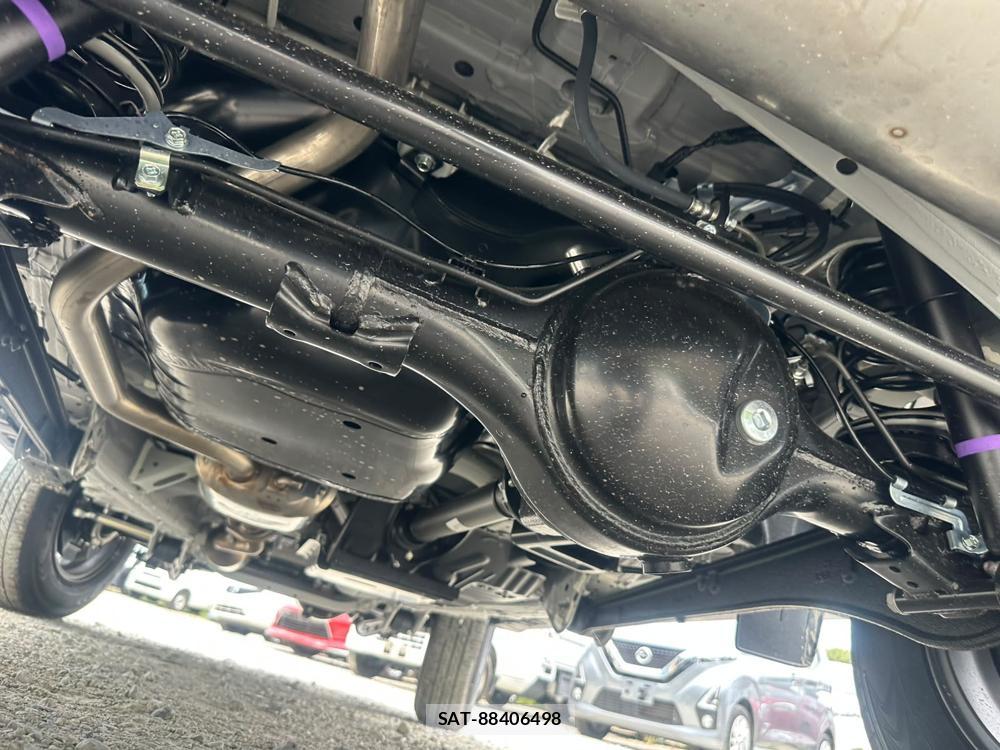 Suzuki JIMNY SIERRA 2026-05 7455147-32