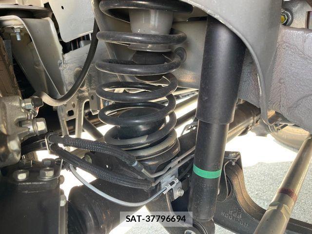 Suzuki JIMNY SIERRA 2024-07 8208098-19