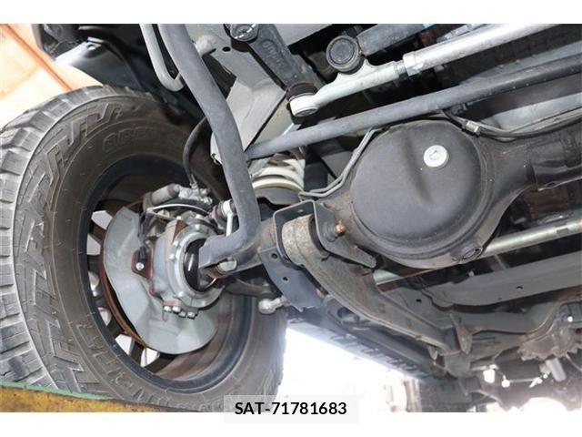 Suzuki JIMNY SIERRA 2021-09 8208105-24