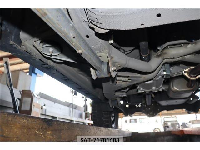 Suzuki JIMNY SIERRA 2021-09 8208105-27