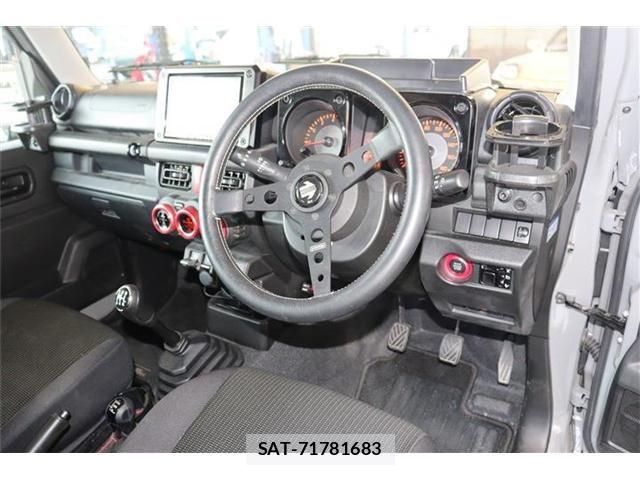 Suzuki JIMNY SIERRA 2021-09 8208105-7