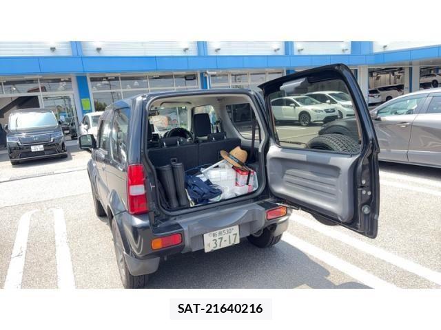 Suzuki JIMNY SIERRA 2015-10 8208107-9