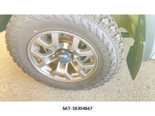 Suzuki JIMNY SIERRA 2019-03 8208104-9
