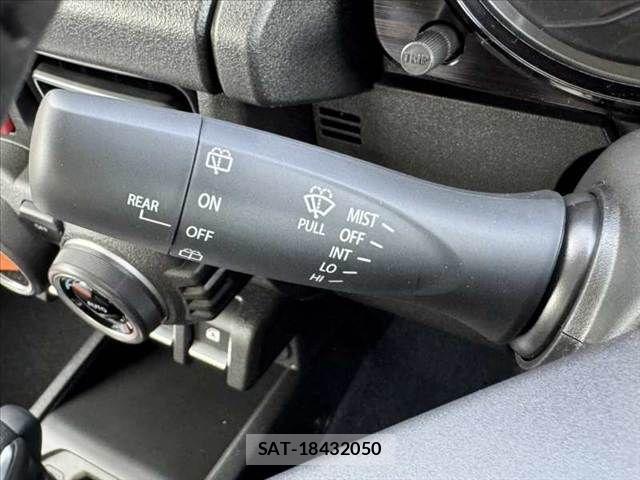 Suzuki JIMNY SIERRA 2026-07 8314980-23