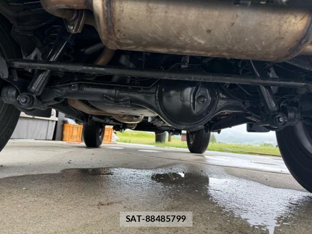 Suzuki JIMNY SIERRA 2023-03 8314983-16