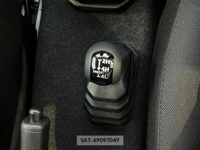 Suzuki JIMNY SIERRA 2023-01 8314988-10