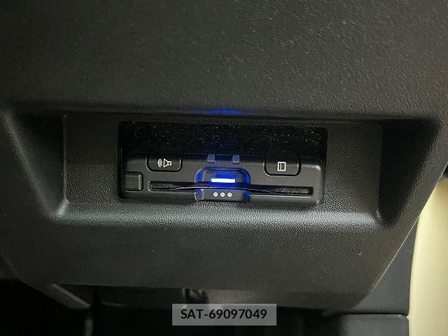 Suzuki JIMNY SIERRA 2023-01 8314988-15