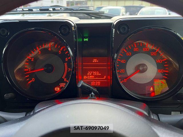 Suzuki JIMNY SIERRA 2023-01 8314988-7