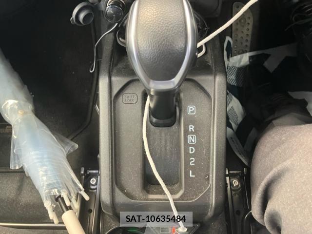 Suzuki JIMNY SIERRA 2022-06 8314993-18