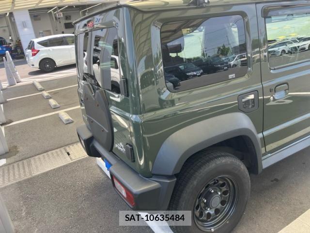 Suzuki JIMNY SIERRA 2022-06 8314993-4