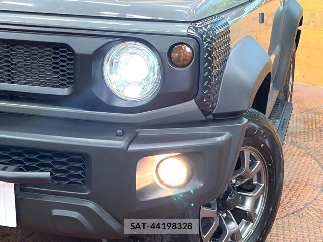 Suzuki JIMNY SIERRA 2025-12 8314981-11