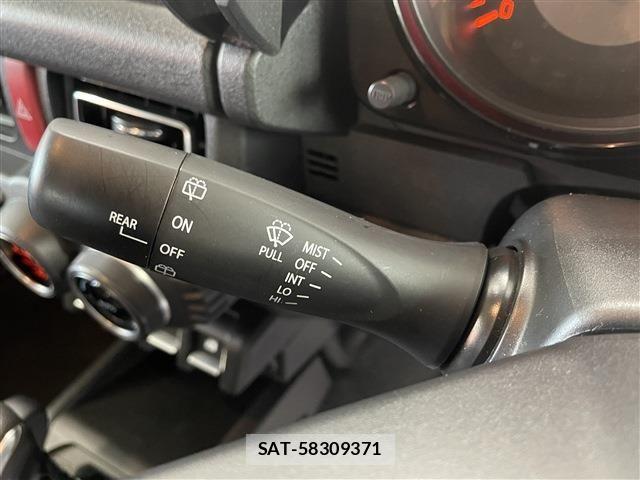 Suzuki JIMNY SIERRA 2020-09 8336380-24