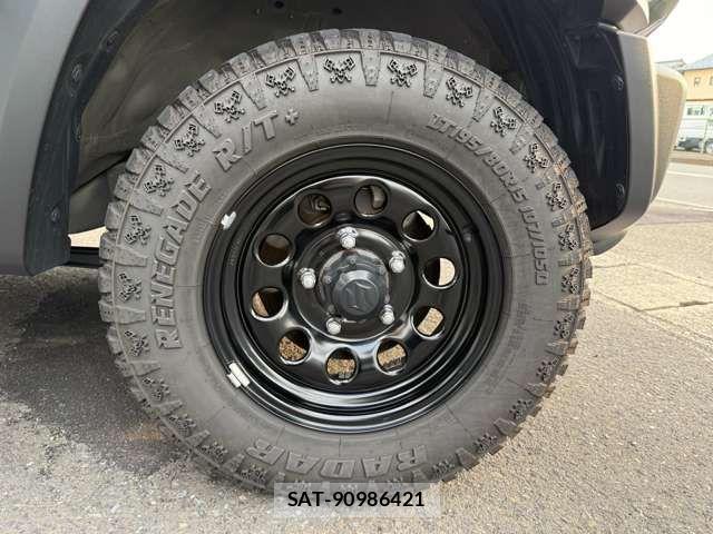 Suzuki JIMNY SIERRA 2025-06 8336381-4
