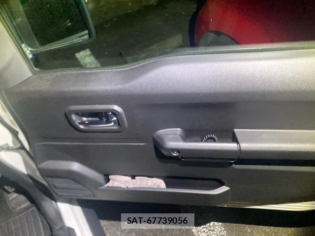 Suzuki JIMNY SIERRA 2022-08 8366512-9