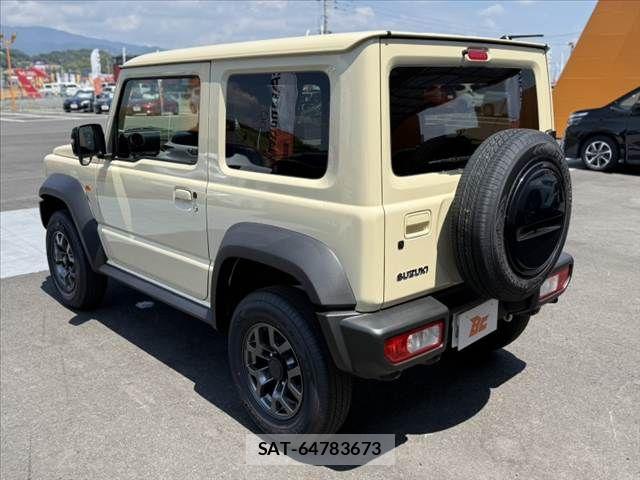 Suzuki JIMNY SIERRA 2026-08 8413047-10