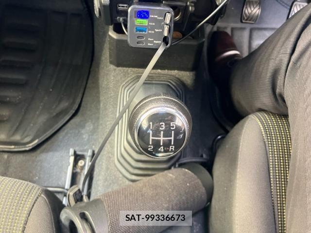 Suzuki JIMNY SIERRA 2019-11 8413050-20