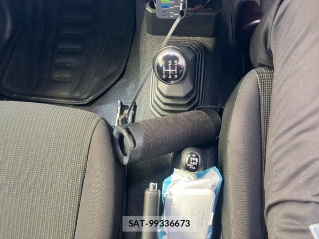 Suzuki JIMNY SIERRA 2019-11 8413050-21