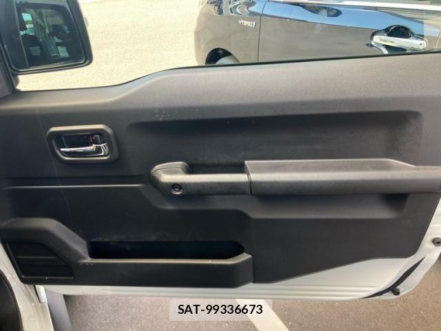 Suzuki JIMNY SIERRA 2019-11 8413050-8
