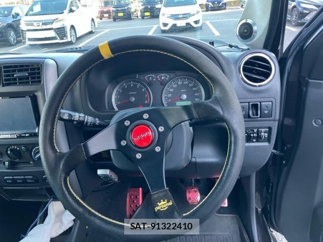 Suzuki JIMNY SIERRA 2006-03 8413051-13