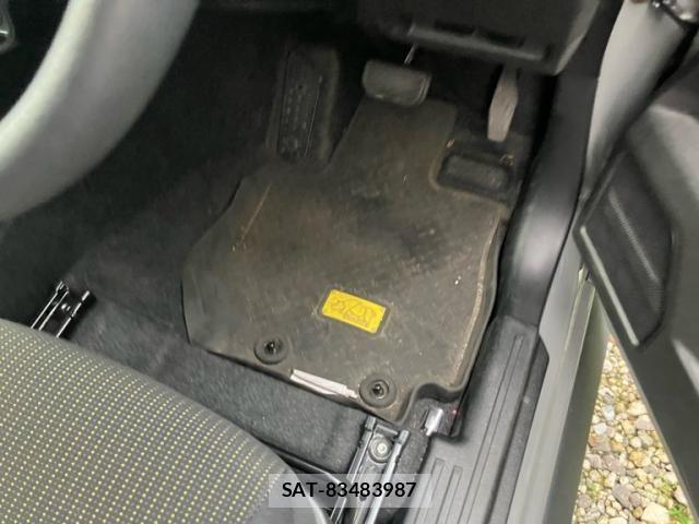 Suzuki JIMNY SIERRA 2023-07 8659689-15