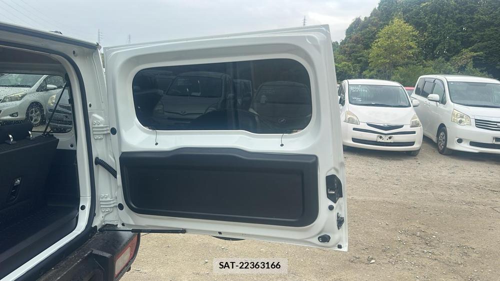 Suzuki JIMNY SIERRA 2025 6718125-22