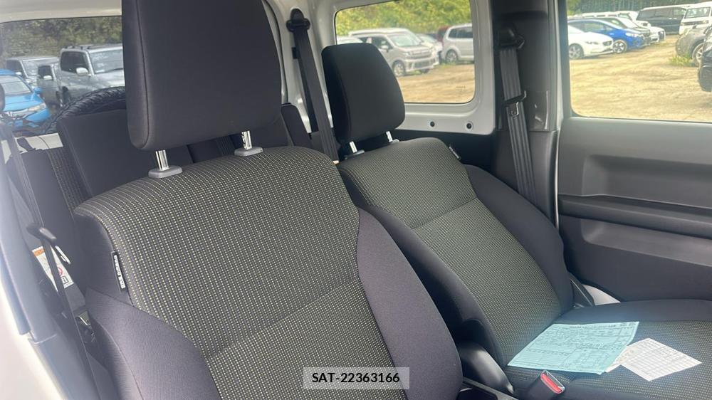 Suzuki JIMNY SIERRA 2025 6718125-8