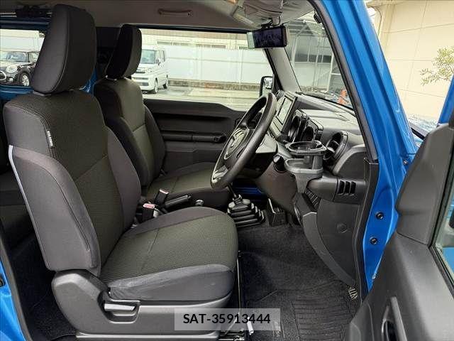 Suzuki JIMNY SIERRA 2019-01 8780726-15