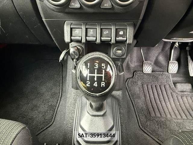 Suzuki JIMNY SIERRA 2019-01 8780726-4