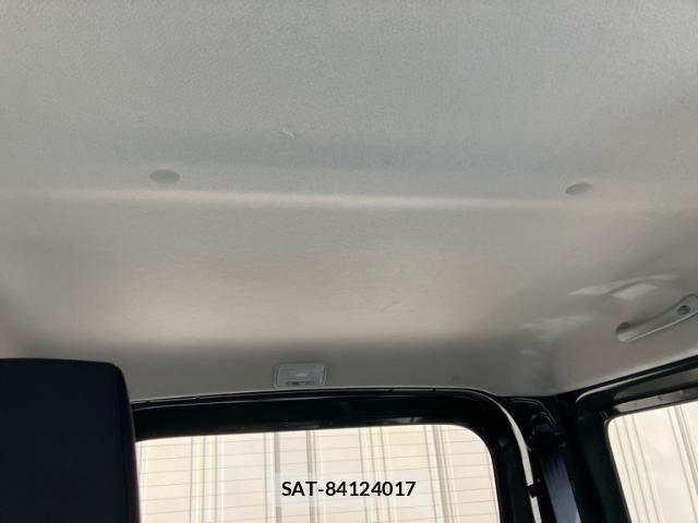 Suzuki JIMNY SIERRA 2023-11 8829684-26