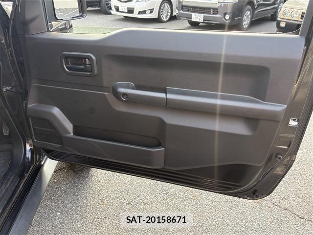 Suzuki JIMNY SIERRA 2021-03 8849469-24