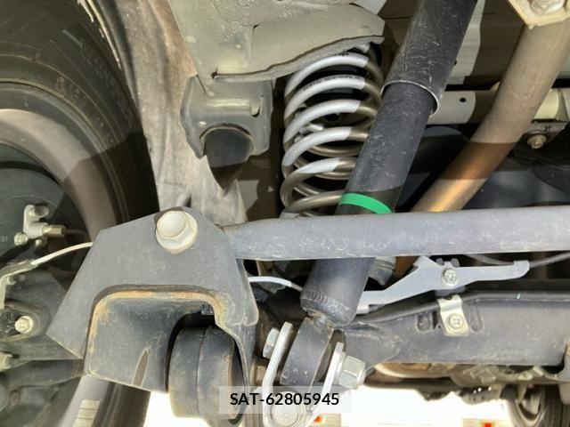 Suzuki JIMNY SIERRA 2022-12 8871258-24