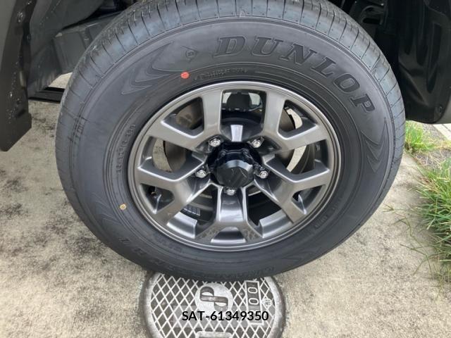 Suzuki JIMNY SIERRA 2026-08 8871255-4