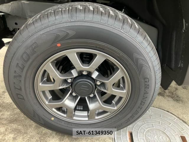 Suzuki JIMNY SIERRA 2026-08 8871255-5