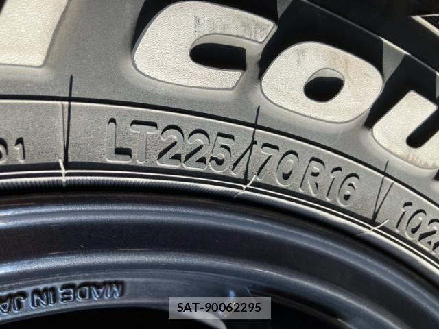 Suzuki JIMNY SIERRA 2018-07 8880297-11