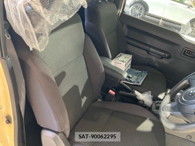 Suzuki JIMNY SIERRA 2018-07 8880297-14