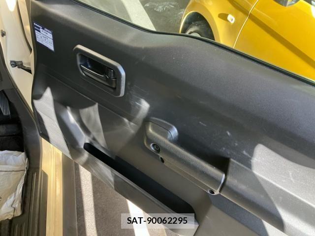 Suzuki JIMNY SIERRA 2018-07 8880297-19