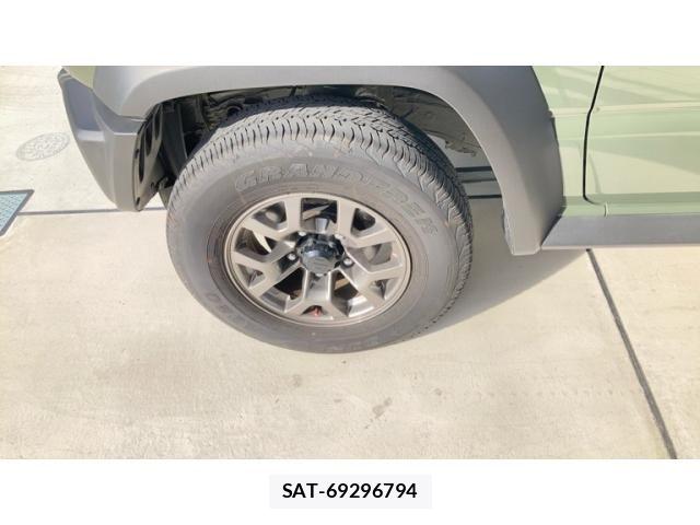 Suzuki JIMNY SIERRA 2023-12 8880288-19