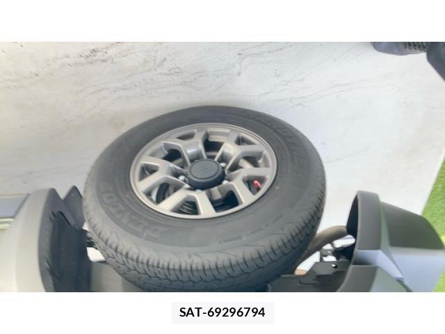 Suzuki JIMNY SIERRA 2023-12 8880288-21