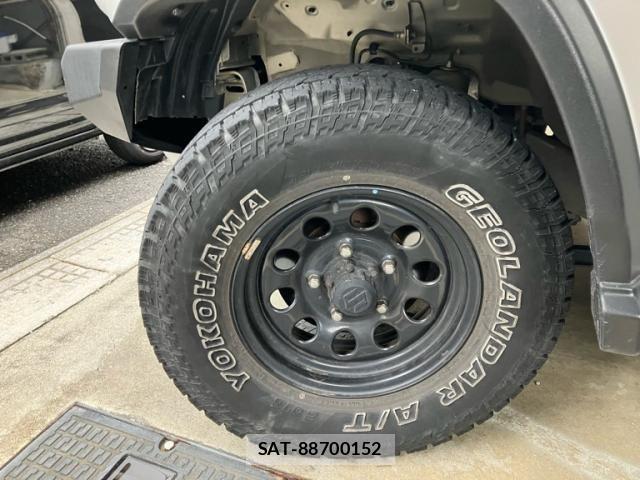 Suzuki JIMNY SIERRA 2019-02 8883803-6
