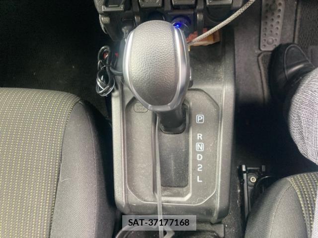 Suzuki JIMNY SIERRA 2025-05 8883798-17
