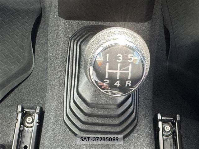 Suzuki JIMNY SIERRA 2024-01 8883800-21