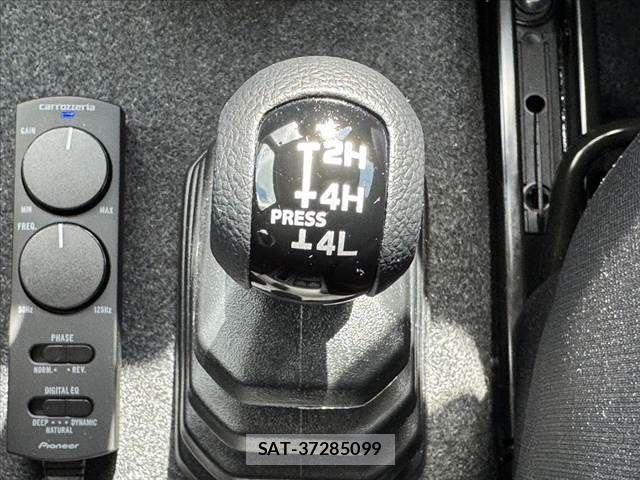 Suzuki JIMNY SIERRA 2024-01 8883800-22