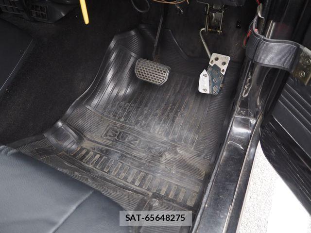 Suzuki JIMNY 1993-01 957653-18