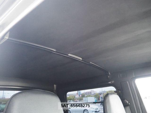Suzuki JIMNY 1993-01 957653-19