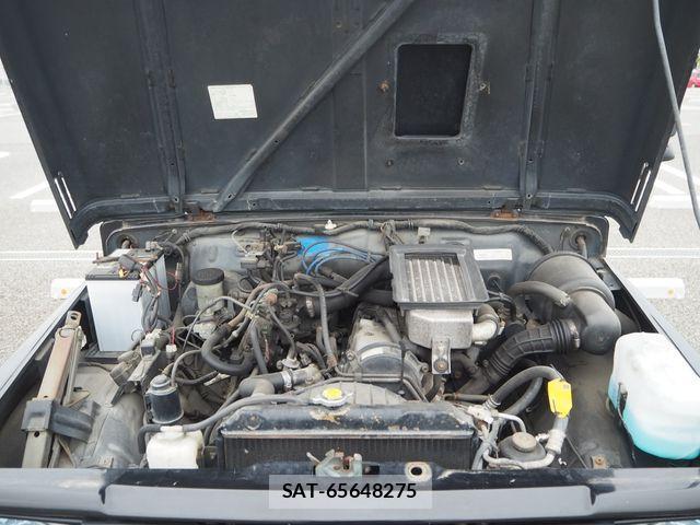 Suzuki JIMNY 1993-01 957653-22
